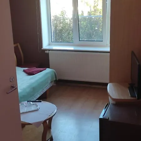 Hotel Heleni Maja Kuelalistemaja