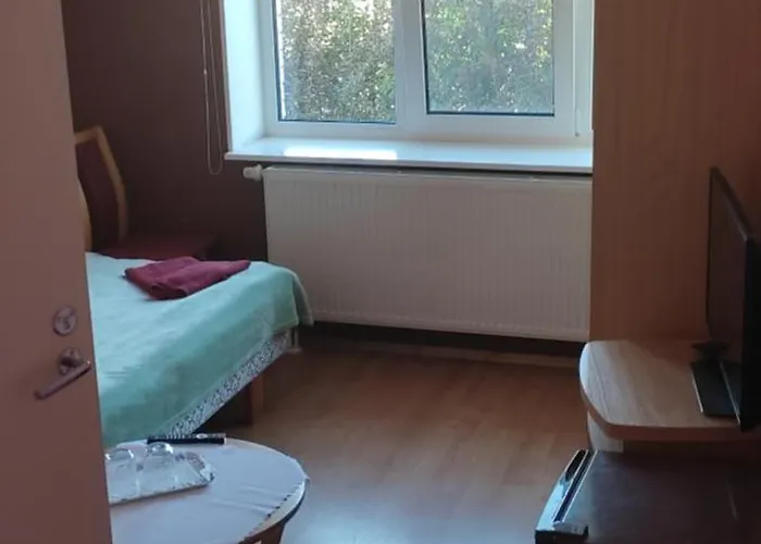 Hotel Heleni Maja Kuelalistemaja