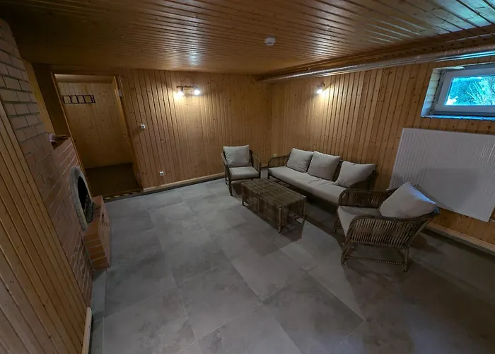 Hotel Heleni Maja Kuelalistemaja