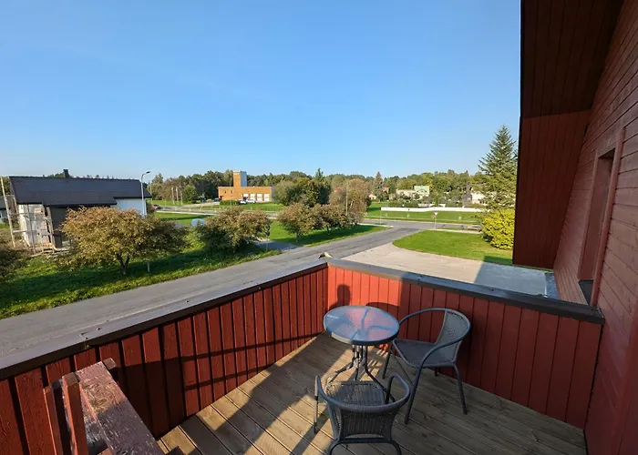 Heleni Maja Kuelalistemaja Hotel Poltsamaa