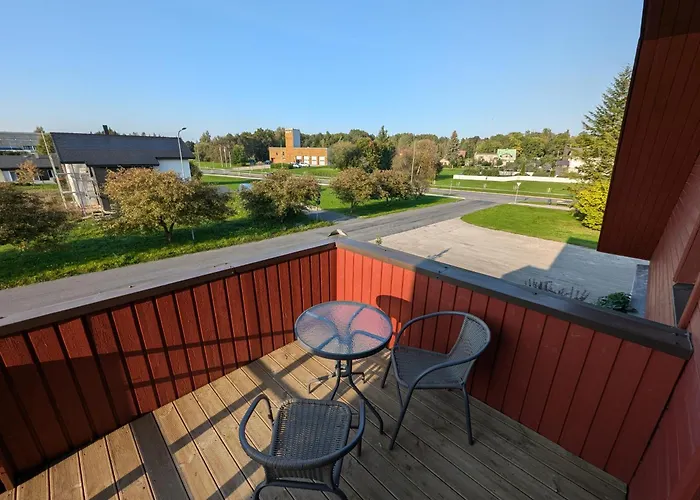 Heleni Maja Kuelalistemaja Hotel Poltsamaa