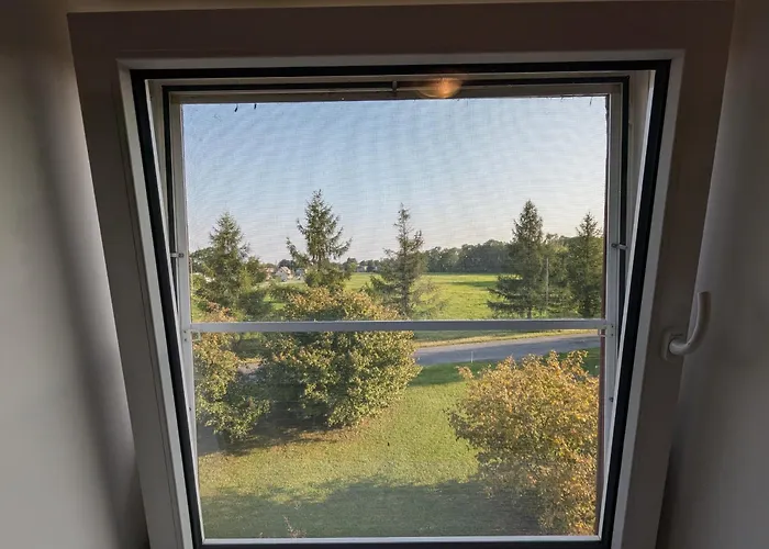 Heleni Maja Kuelalistemaja Hotel Poltsamaa